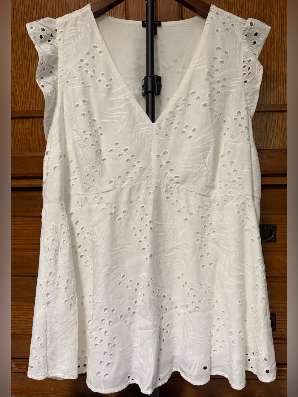 Torrid Eyelet V-Neck Ruffle Sleeve Babydoll Empire Waist Peplum Romantic Curvy